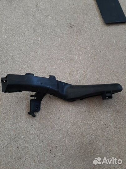 Крепеж кабеля Volkswagen Passat B6 BVY 2007