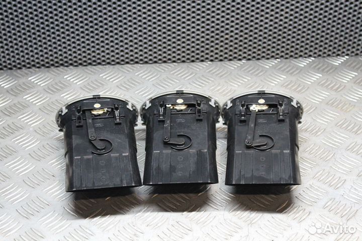 Дефлектор воздушный Ford Focus