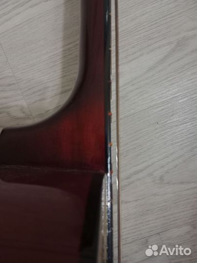 Акустическая гитара с переноской