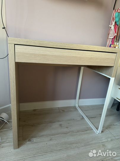 Письменный стол IKEA