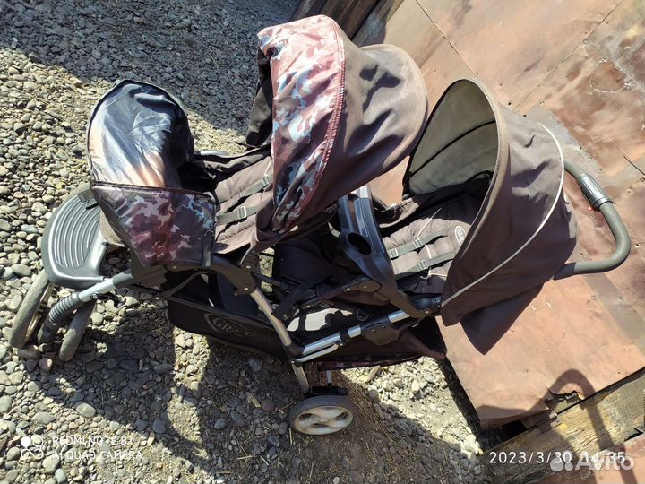 Коляска для двойни или погодок