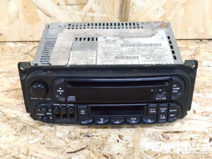 Магнитола штатная Dodge Caravan 4