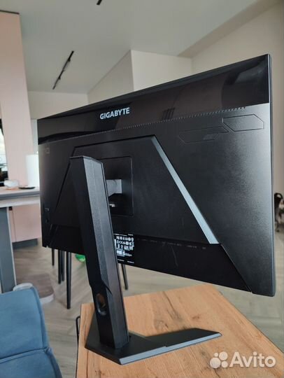 Gigabyte m27q