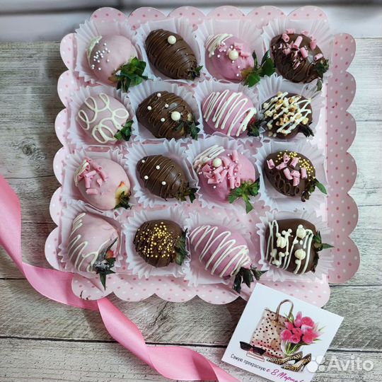 Клубника и банан в шоколаде