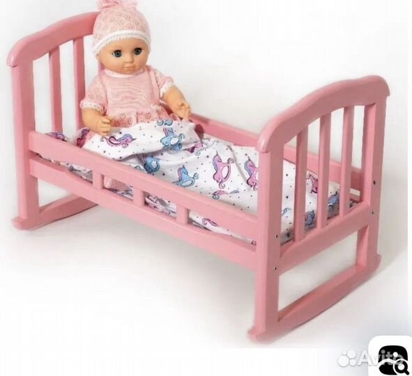 Кукольная кроватка из дерева