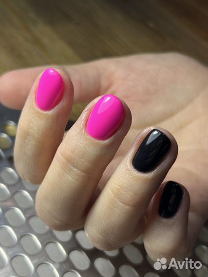 Модель на маникюр с покрытием гель лак