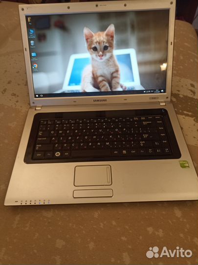 Отличный ноутбук Asus 12.6