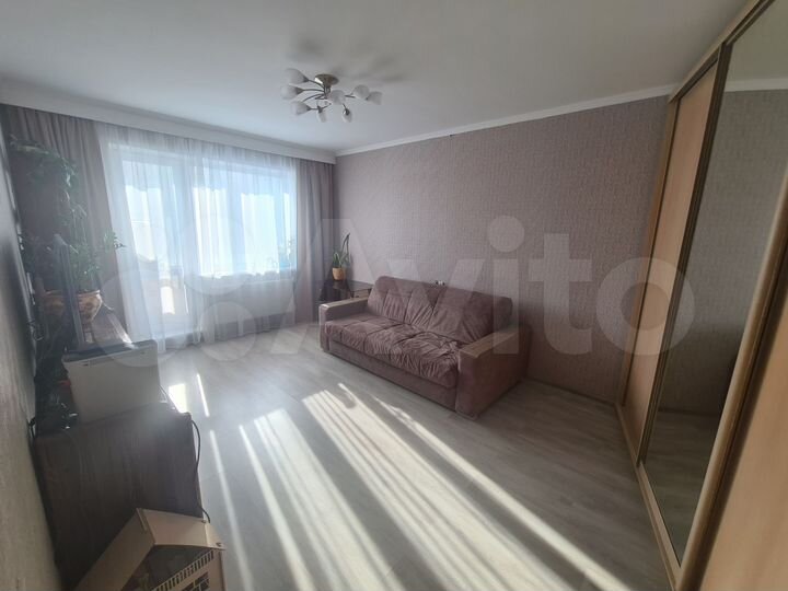 2-к. квартира, 53 м², 6/9 эт.