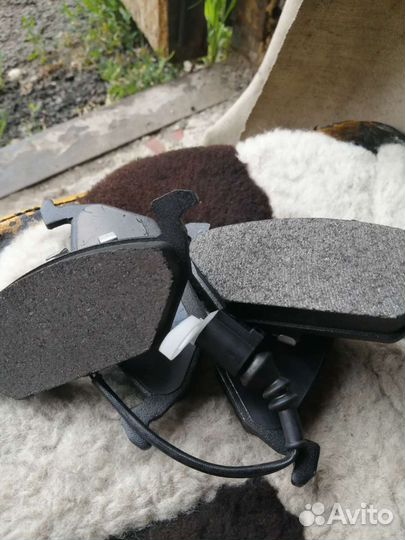 Передние тормозные колодки Ауди, Фольксваген, сеат