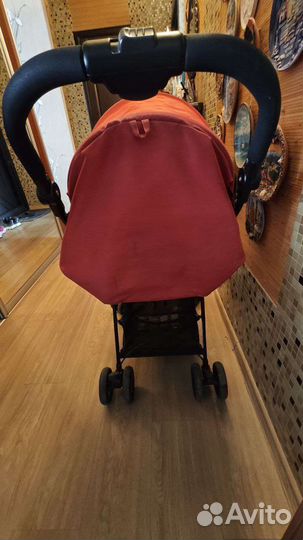 Коляска прогулочная joie
