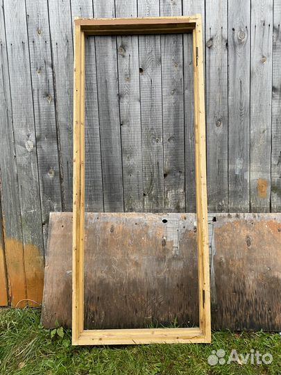 Дверь деревянная