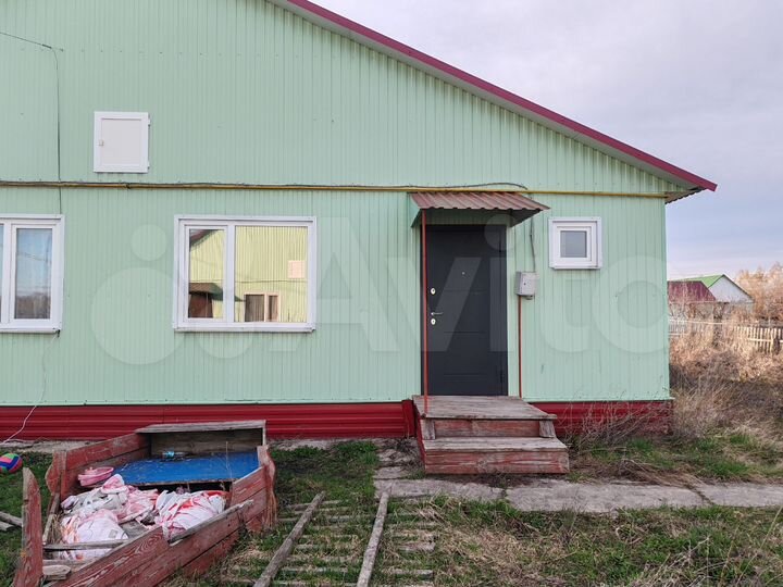 Дом 35 м² на участке 4 сот.