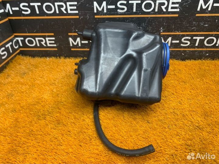 Бачок омывателя Mercedes-Benz S-Class W221 273.961