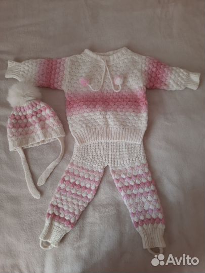 Костюм свитер, штаны, шапка на 2-3 года