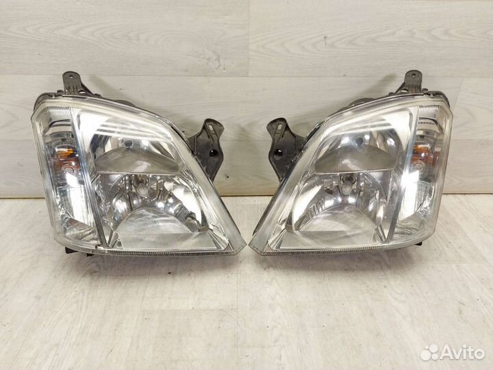 Фары Opel Meriva 2003-2010 Комплект