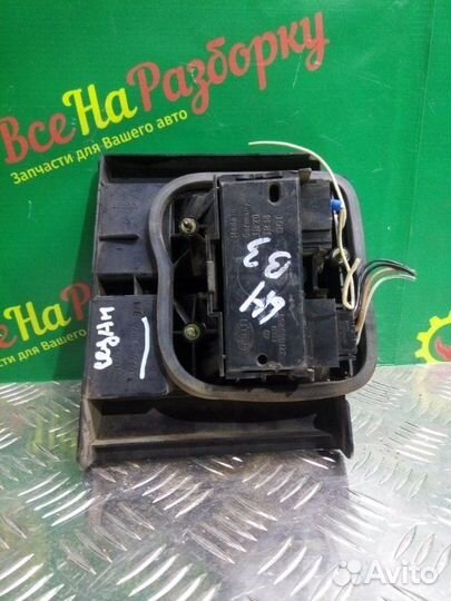 Фонарь внутренний левый Volkswagen Passat B3