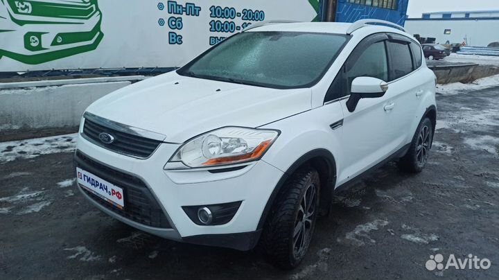 Стекло двери передней правой Ford Kuga 1494179