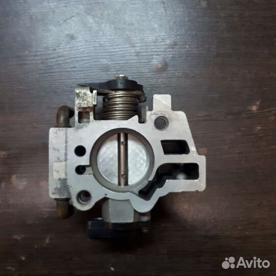 Дроссельная заслонка ваз