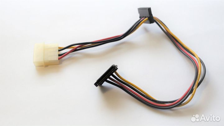 Переходник Molex - 2 SATA