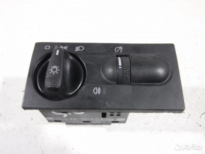 Блок управления светом фар VW Golf III