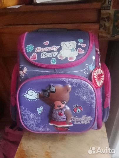 Отдам школьный рюкзак для девочки