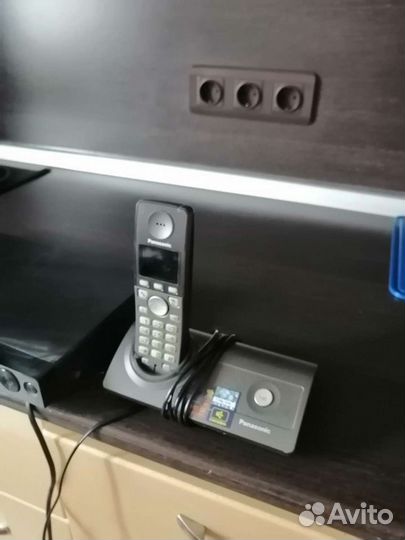Телефон