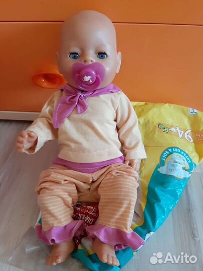 Беби бон с вещами