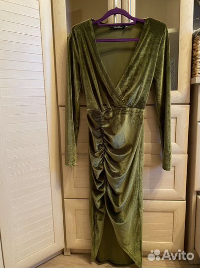 Бархатное платье