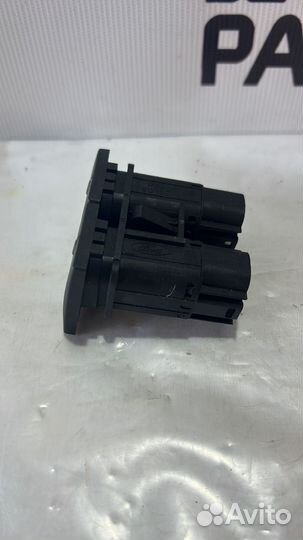 Кнопка обогрева переднего стекла Ford Mondeo 3