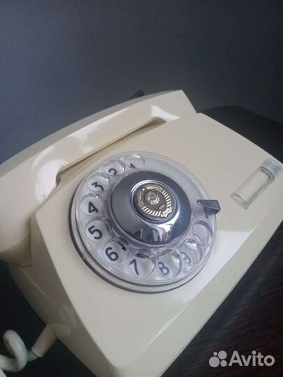 Старый телефон