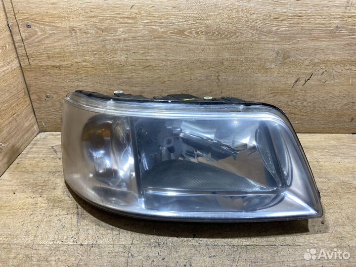 Фара передняя правая VW Transporter T5 141889