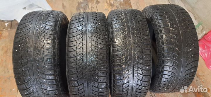 Gislaved Nord Frost 5 235/55 R17 103T