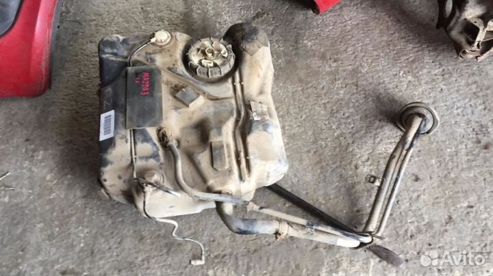 Топливный бак на Mazda 3 BK