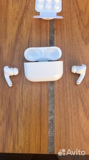 Беспроводные наушники Apple AirPods Pro 2