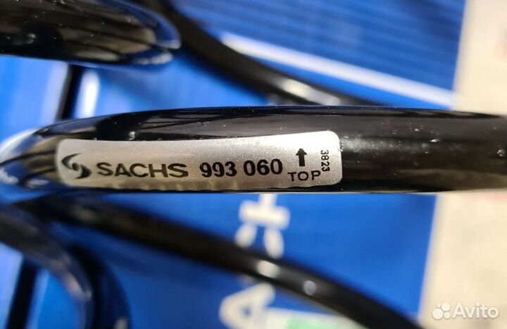 Пружина передняя Volkswagen Passat VI