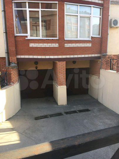 Машиноместо, 25 м²