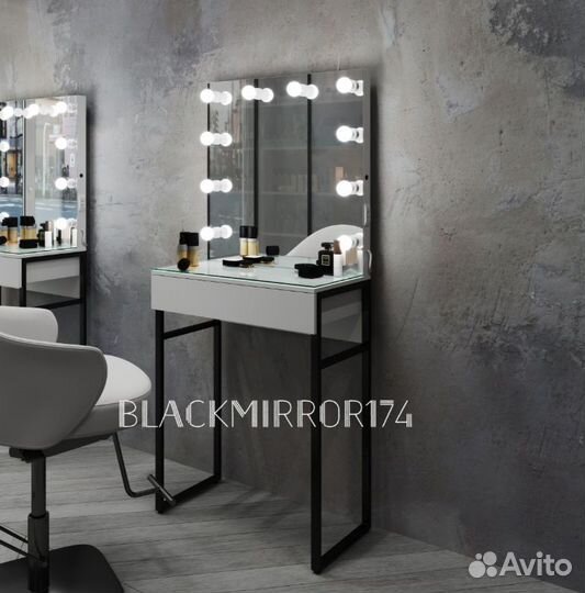 Гримерный столик в стиле лофт с зеркалом