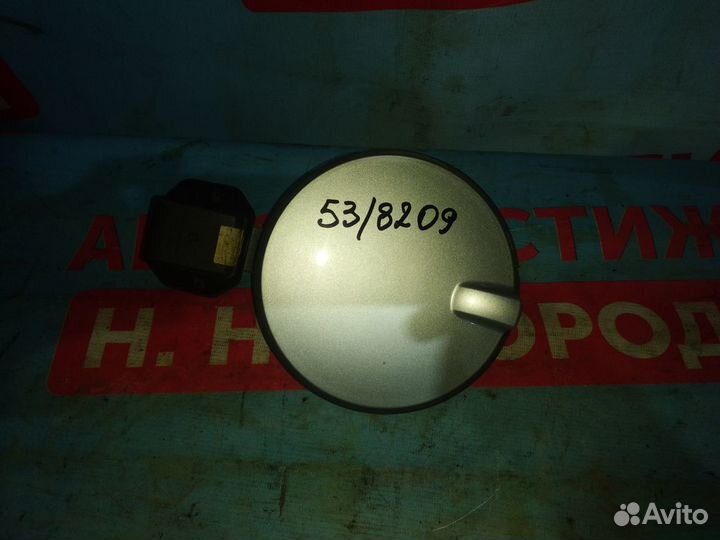 Лючок бензобака Опель Астра Н