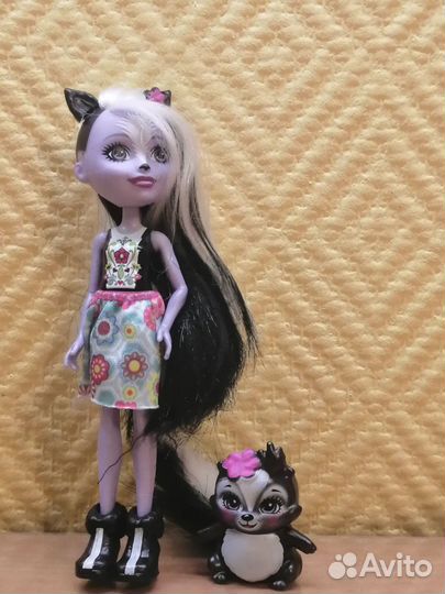 Кукла Инчантималс с питомцем