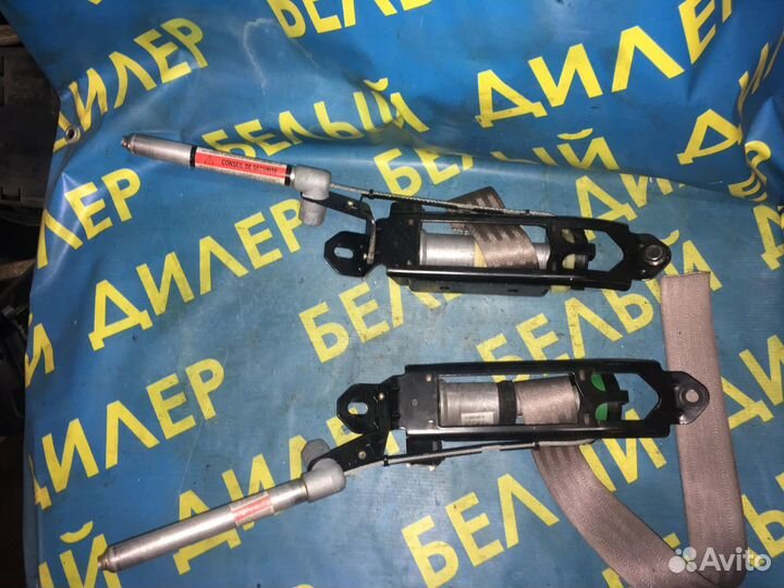 Передний ремень безопасности Volvo S80