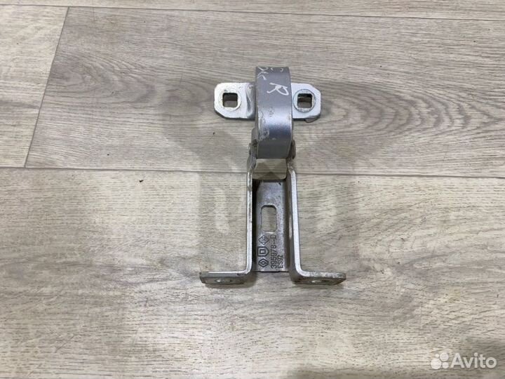 Петля двери багажника LADA Largus универсал 21129