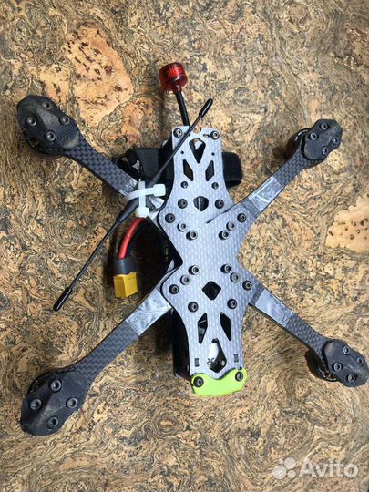 Квадрокоптер гоночный
