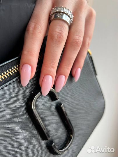 Маникюр и педикюр