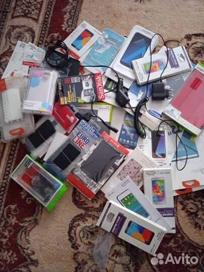 Пленки, стекла, чехлы для телефонов