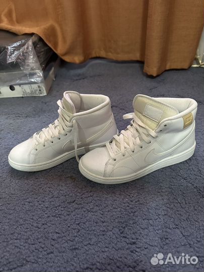 Nike Court Royale 2 Mid