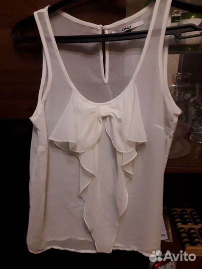 Топ женский белый
