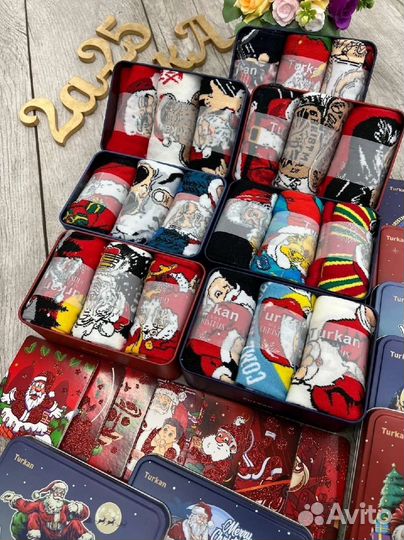 Новогодние подарочные наборы мужских носков