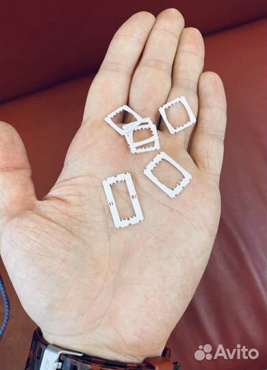 Каретки, бабочки, ножницы, держатели для MacBook