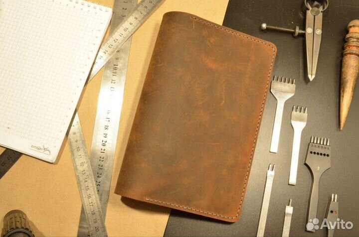 Обложка из кожи для ежедневника