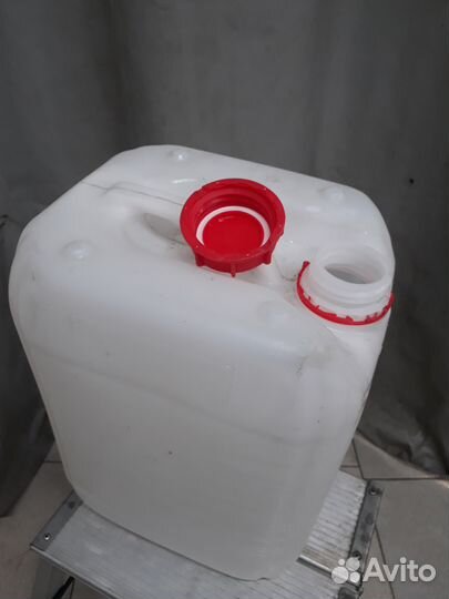 Канистра пластиковая